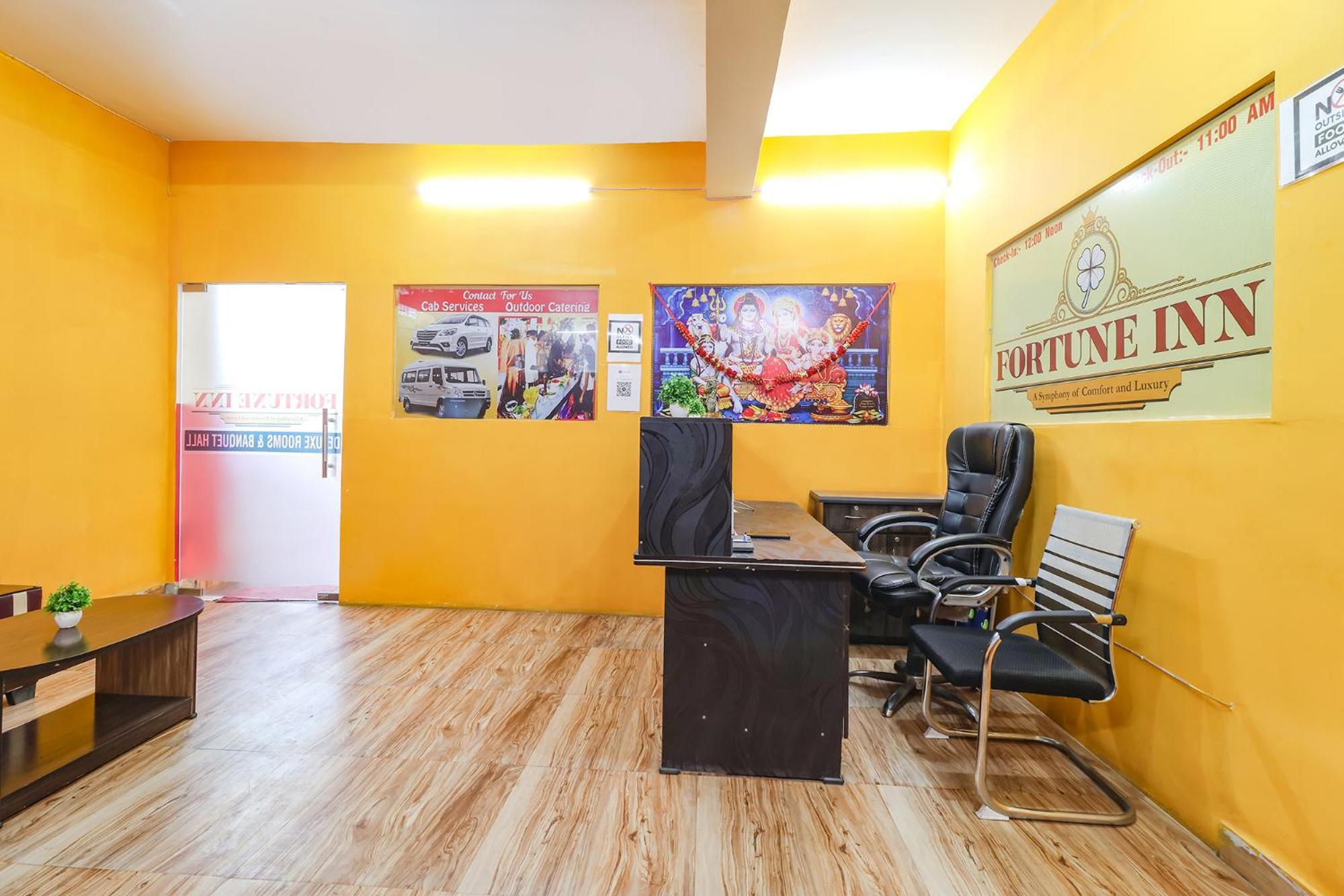 Fabexpress Swarn Fortune Inn Danapur Exterior photo